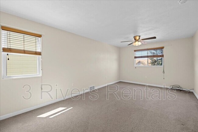 Building Photo - 1339 Rutherford Ave