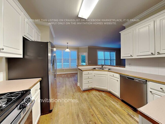 Building Photo - 7525 Harbour Walk