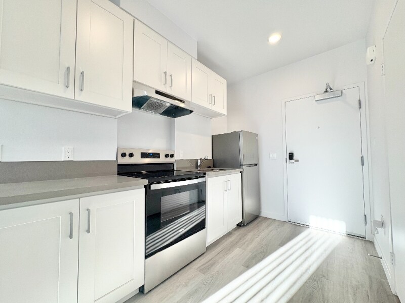 Building Photo - 4008 W Martin Luther King Jr Blvd