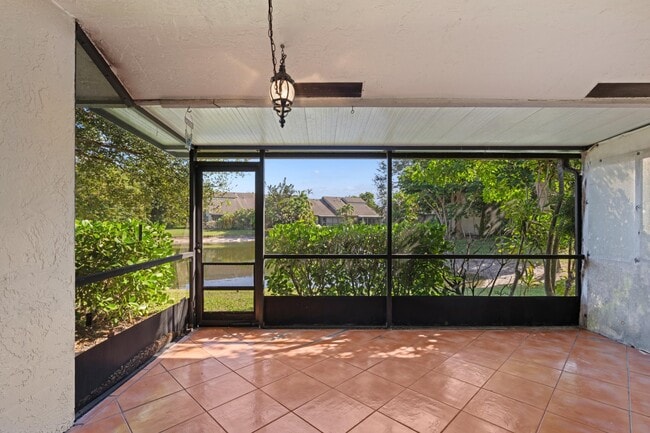 Building Photo - 9264 Ketay Cir