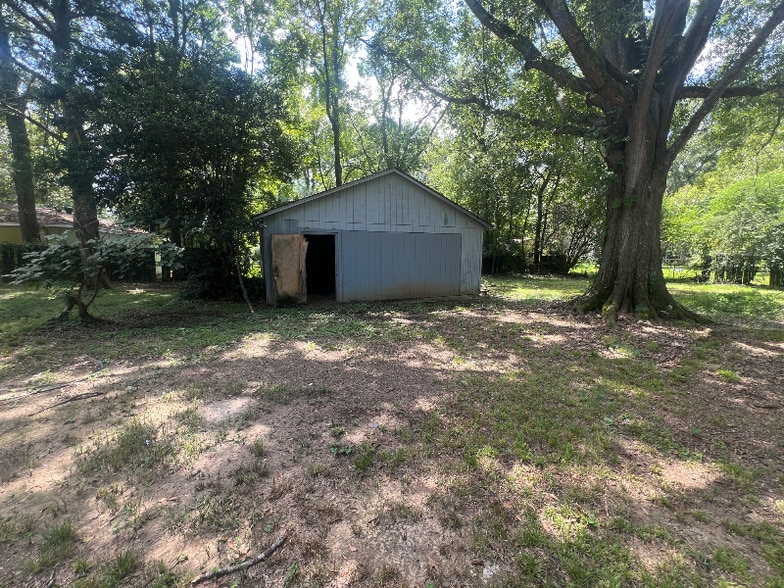 Building Photo - 3141 Oak Forest Dr