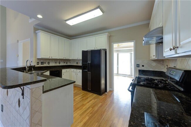 Building Photo - 1474 Lake Heights Cir