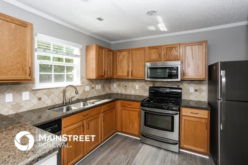 Building Photo - 1325 Crestfield Ct