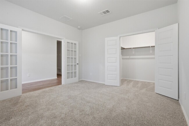 Building Photo - 26123 Emory Holw Dr