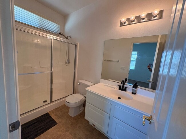 Building Photo - EASTVALE GREAT NEIGHBORHOOD- 4+2.5 EXECUTIVE HOME, QUIET NEIGHBORHOOD - AVAILABLE NOW!!! ONLY 2 C...