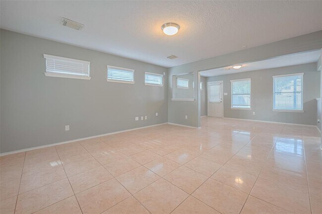 Building Photo - 11030 KNOBBLEY Oak Ct