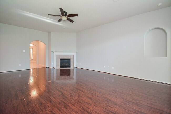 Building Photo - 18714 Flagstone Creek Rd