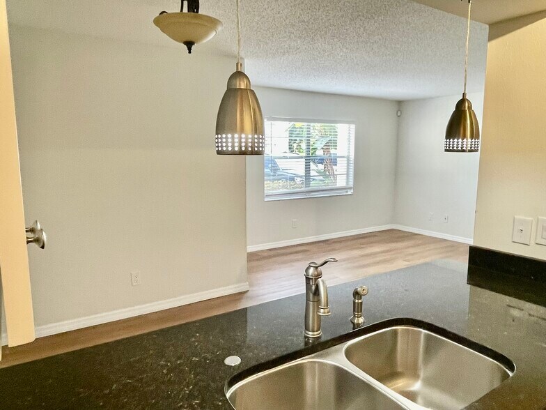 Dining/Living Room - 304 S Habana Ave