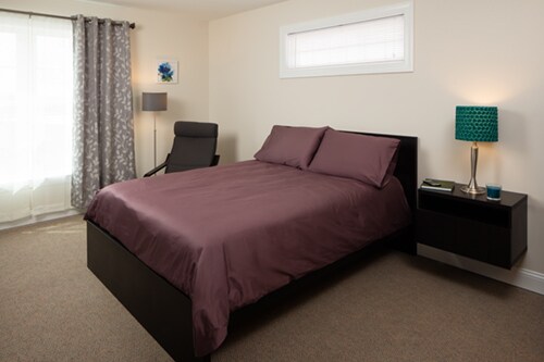 Building Photo - 1307 N Main St