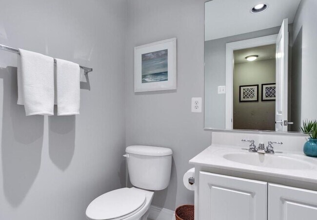 Half Bath - 1400 East Capitol St NE