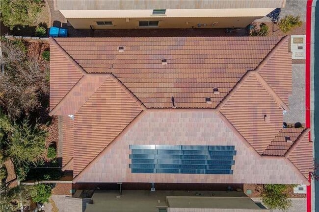 Building Photo - Stunning 3-bedroom, 2.5-bathroom home loca...