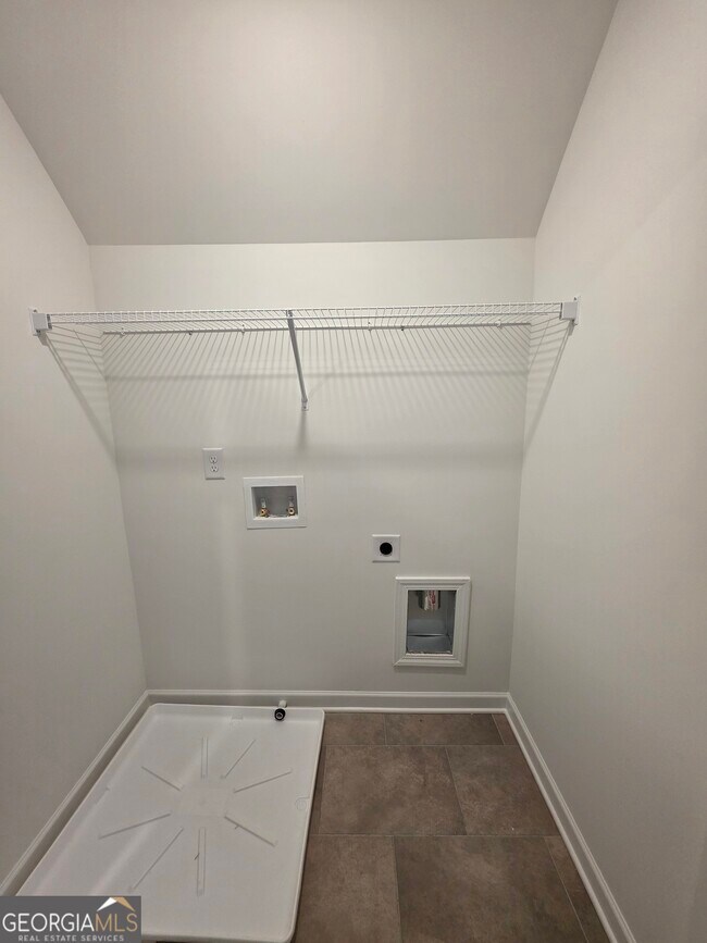 Building Photo - 23 Umber Ln