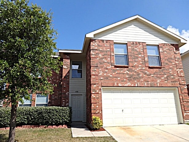 Primary Photo - 4916 Water Ridge Ln