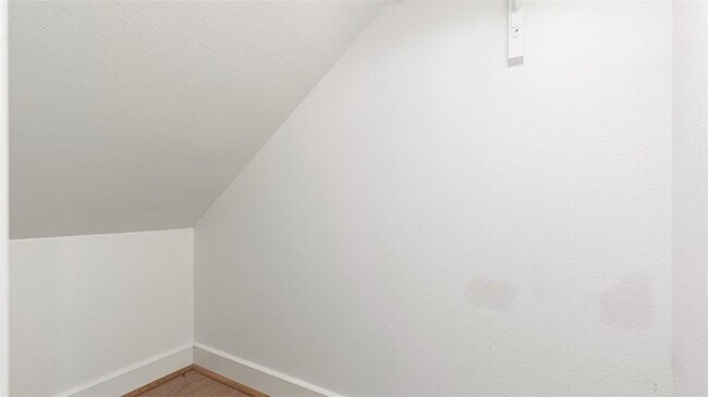 Building Photo - 152 Knightsbridge Park Ln