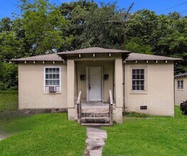 Building Photo - 508 High St