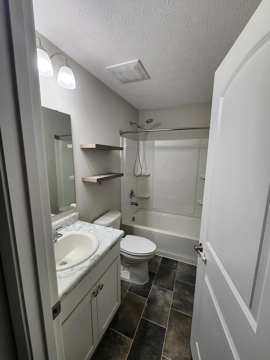Building Photo - 4812 Jessica Suzanne Dr