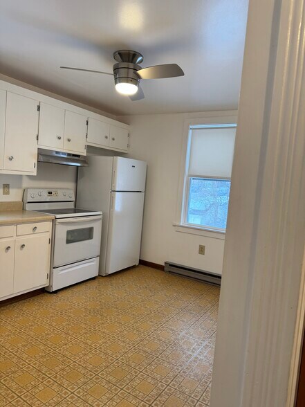 Building Photo - 226 Mill St