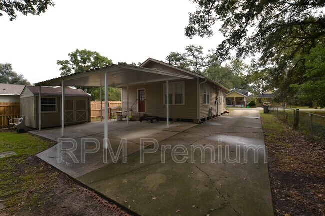 Building Photo - 4627 41st St