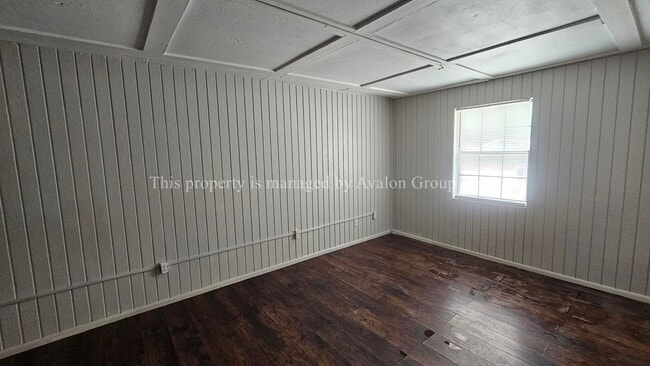 Building Photo - 2749 Frontier Ave