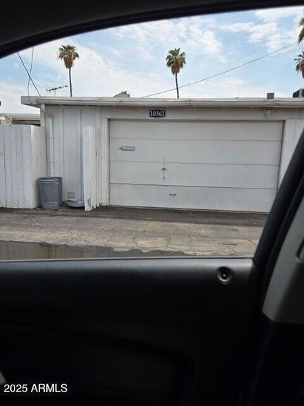 Building Photo - 10362 W Oakmont Dr