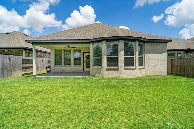 Building Photo - 14368 Cedar Shadow Dr