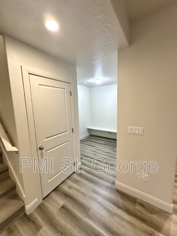 Building Photo - 3226 E 2930 S