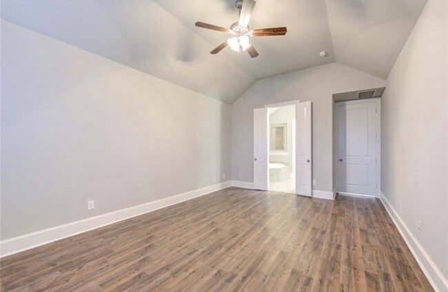 Building Photo - 29419 Wood Lily Dr
