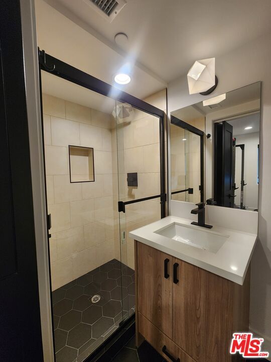 Building Photo - 11314 W Raitt Ln