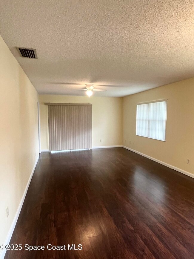 Building Photo - 200 St Lucie Ln