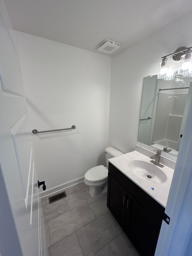 Building Photo - Brand New Luxury 4-Bedroom Townhome with a garage at The Townes at Congers Creek – Phase 3