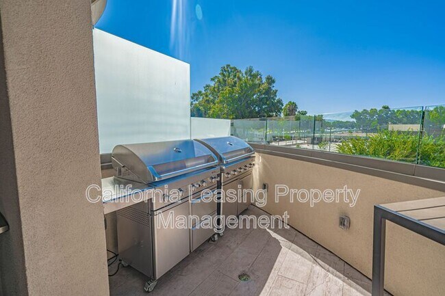 Building Photo - 26701 McBean Pkwy