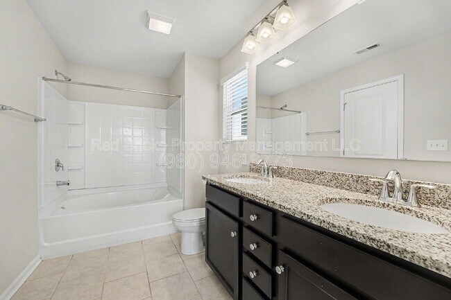 Building Photo - 5984 River Mdw Ct