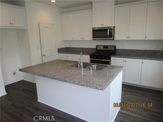 Building Photo - 30187 Ramsay Dr
