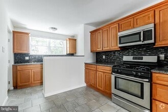 Building Photo - 2631 S Juniper St