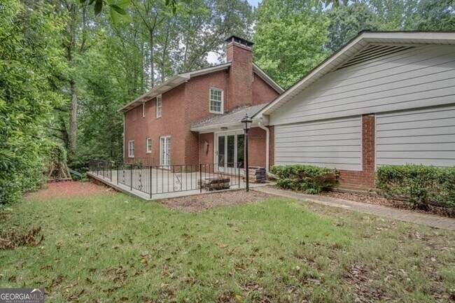 Building Photo - 4243 McClatchey Cir NE
