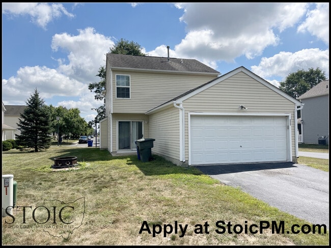 Building Photo - 3903 Claremorris St
