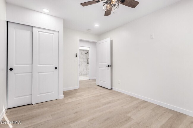 Building Photo - 1606 W Keim Dr