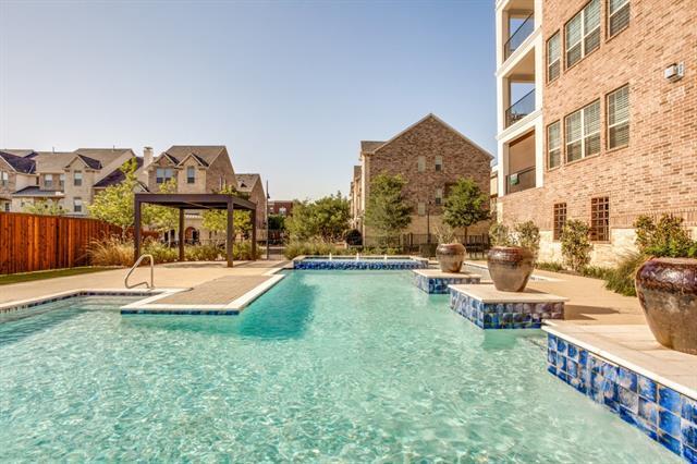 Building Photo - 15875 Spectrum Dr