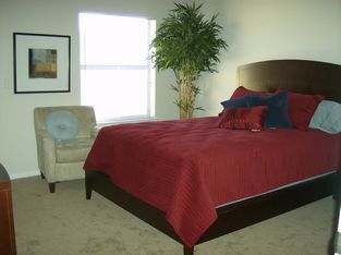 Building Photo - SYLVIA936