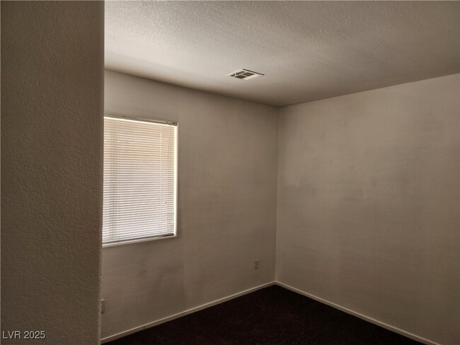 Building Photo - 7913 Turtle Island Ct