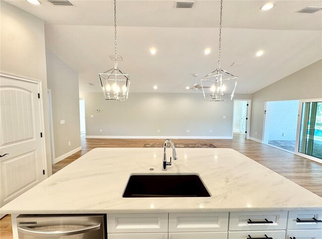 Building Photo - 17920 SW 66th Pl
