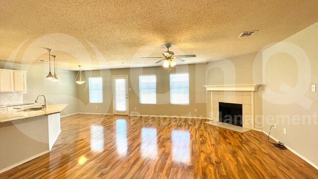 Building Photo - 9952 George Washington Dr