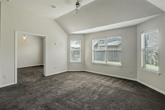 Building Photo - 26607 Grey Sparrow Dr