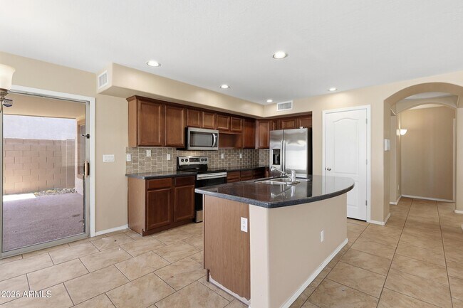 Building Photo - 3118 S 95th Ln