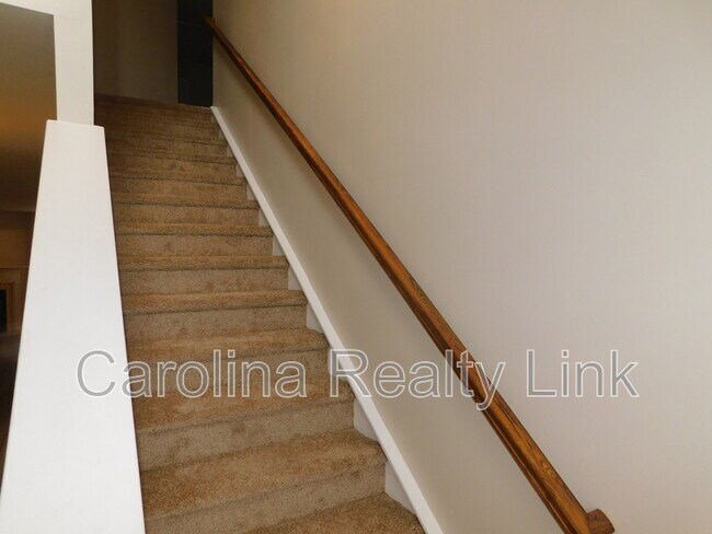 Building Photo - 3131 Decapolis Dr