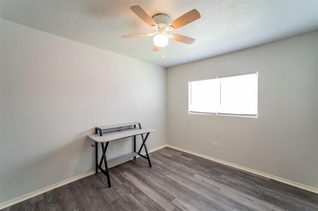 Building Photo - 9844 Sparrow Hawk Ln