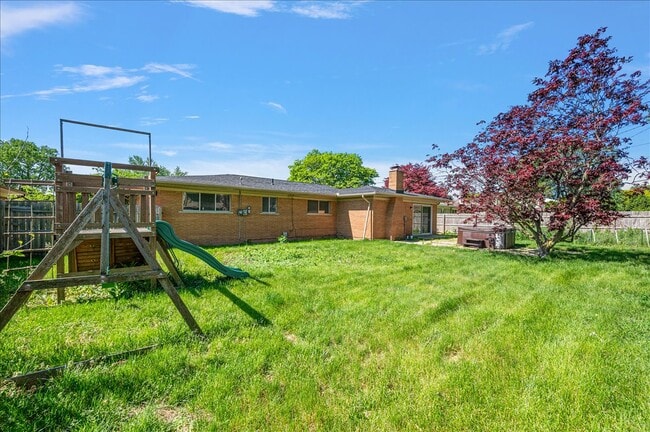 Building Photo - 11489 Anna Lisa Dr