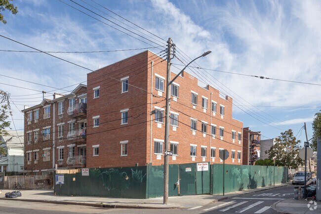 SV 10.14.21 - 108-07 44th Ave