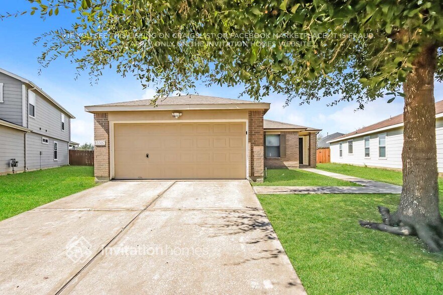 Primary Photo - 15507 Echo Stable Ln