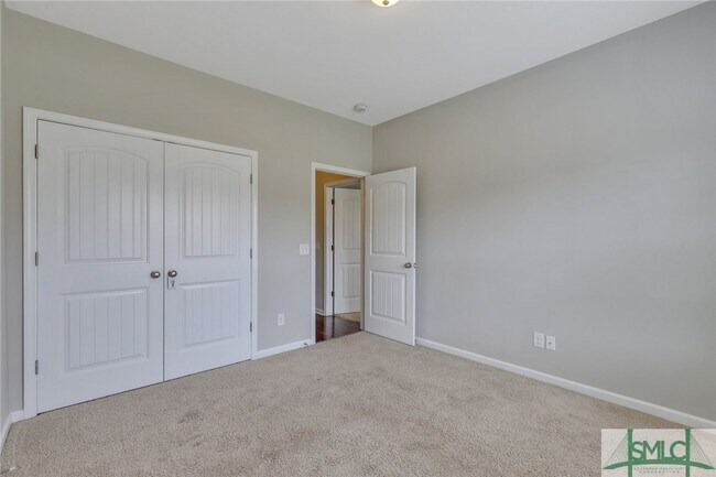 Building Photo - 136 Waverly Way